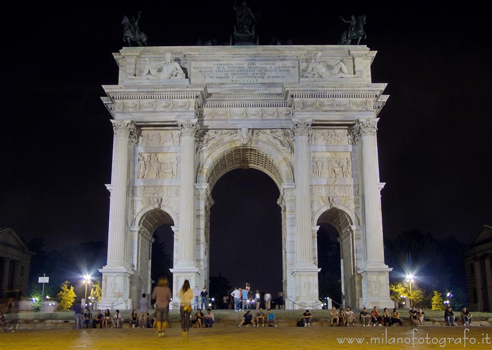 Milano - Arco della Pace di notte